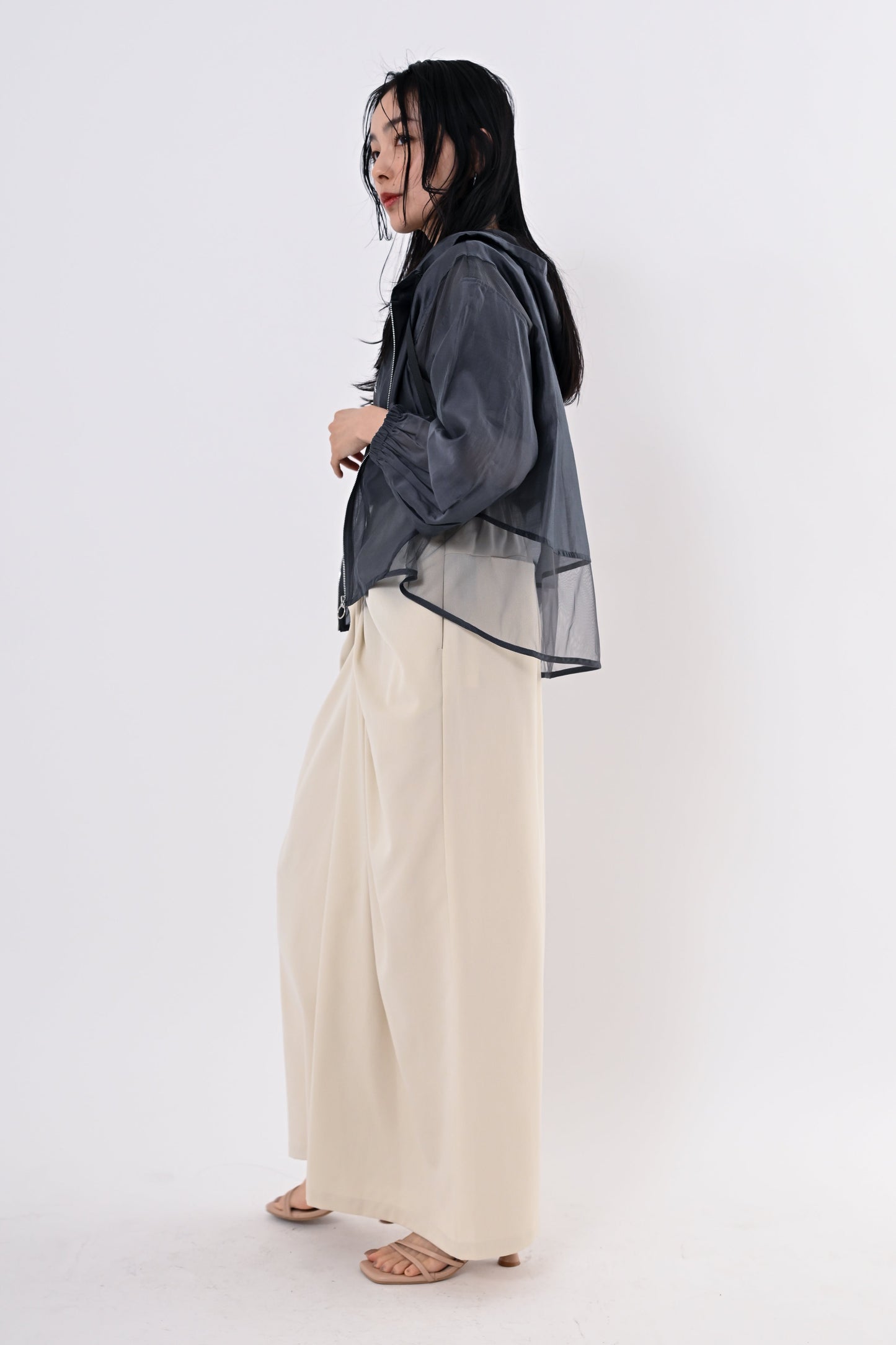 ドレープタックパンツ