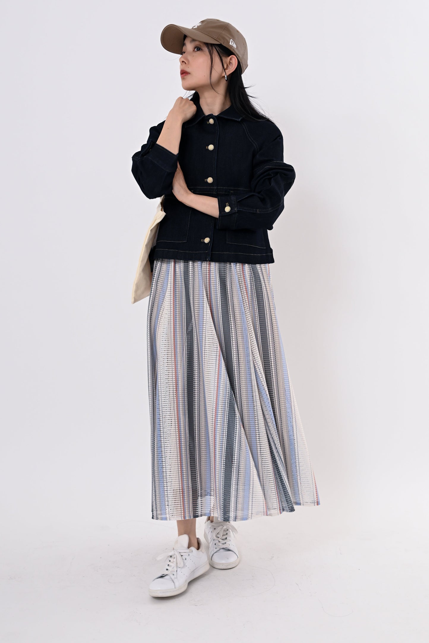 ストライプメッシュスカート