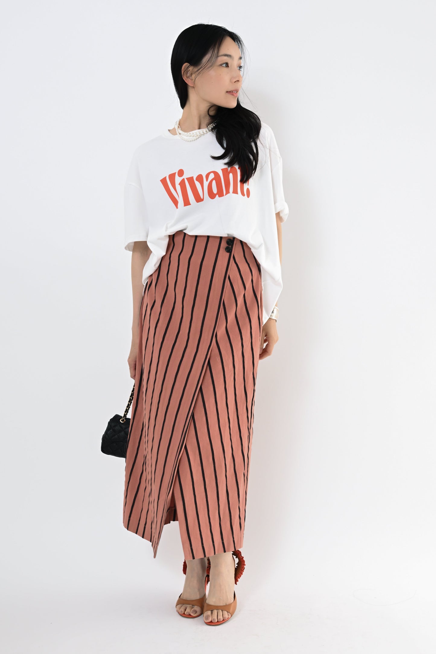 Vivant ロゴTシャツ