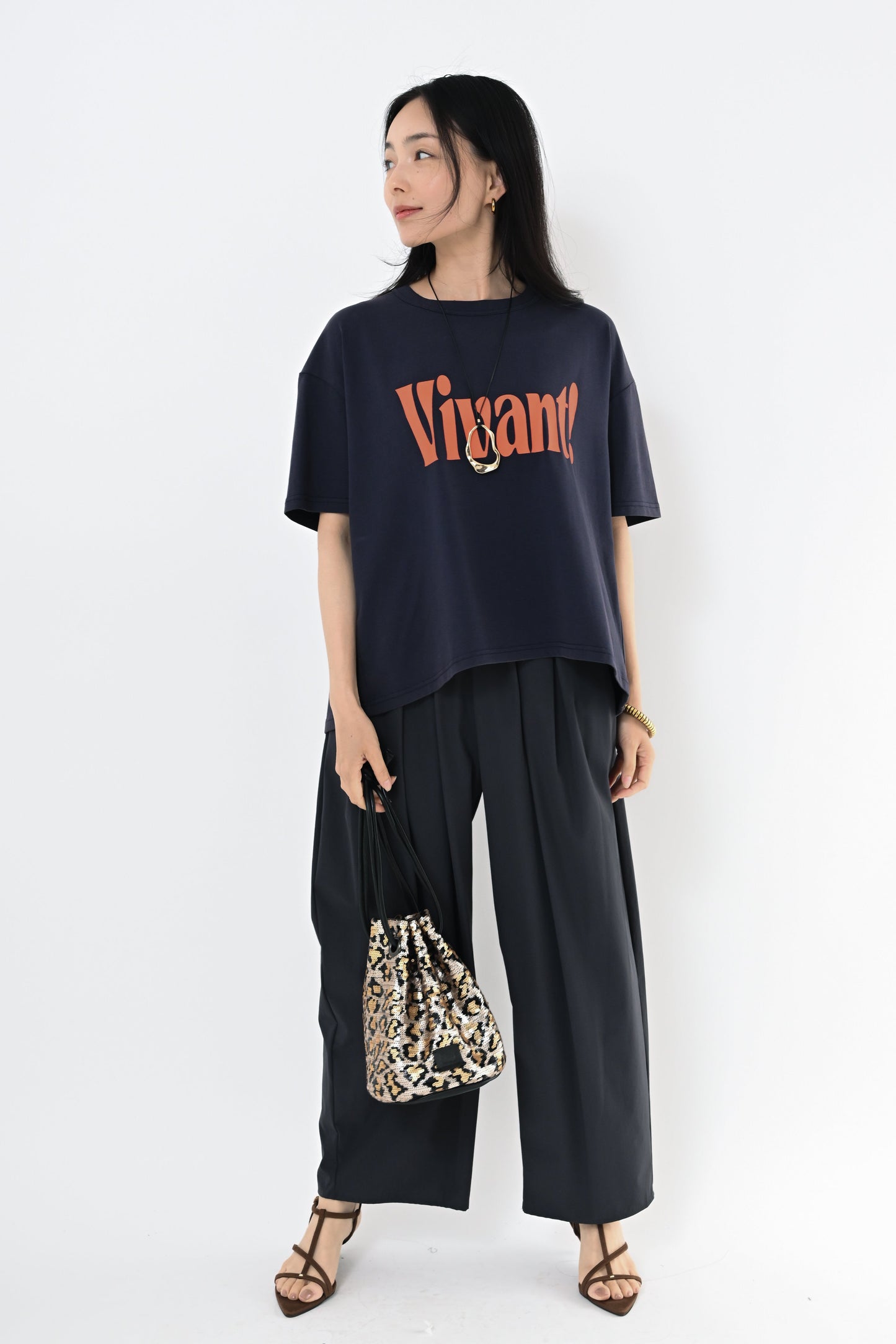 Vivant ロゴTシャツ
