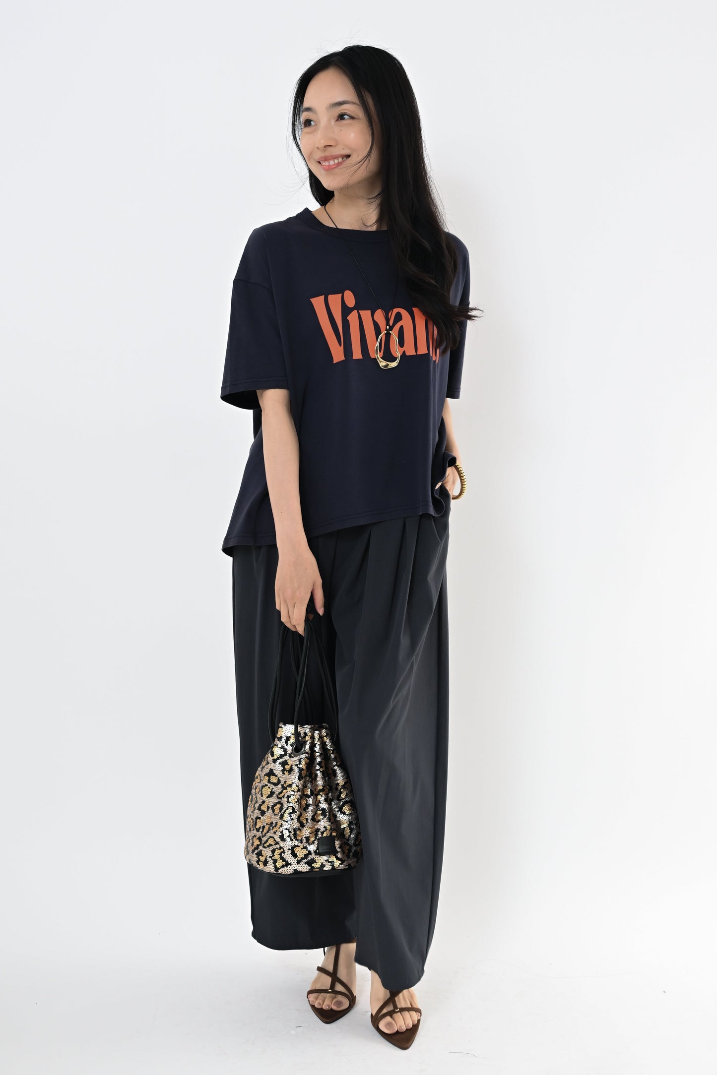 Vivant ロゴTシャツ