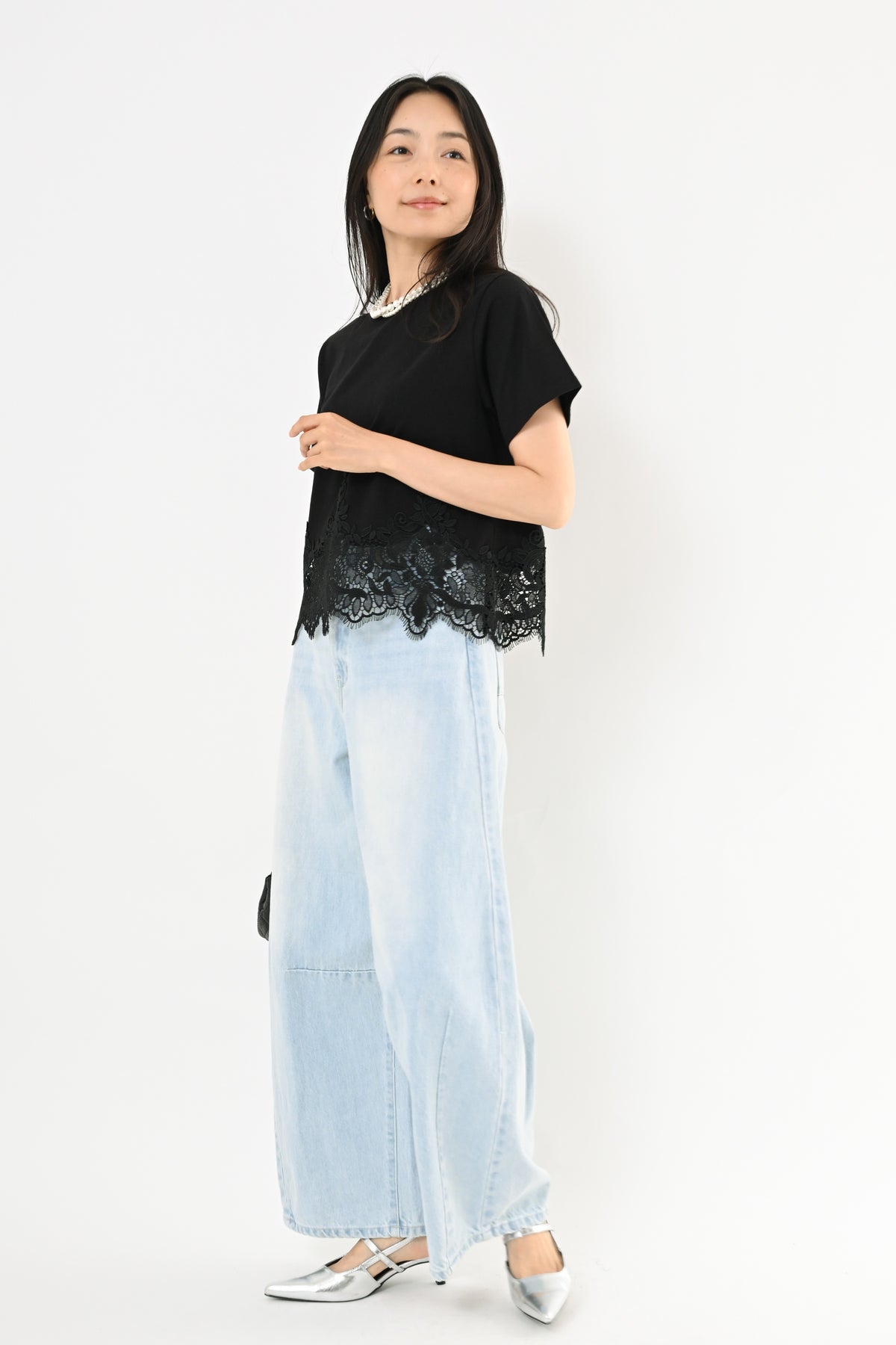 裾レースTシャツ