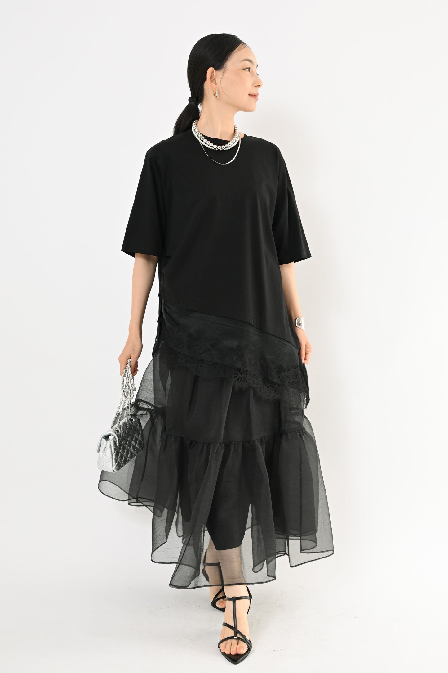 アシメ裾レースTシャツ