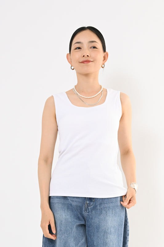 カップ付きタンクトップ