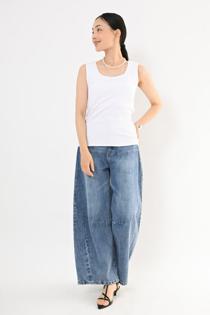 カップ付きタンクトップ