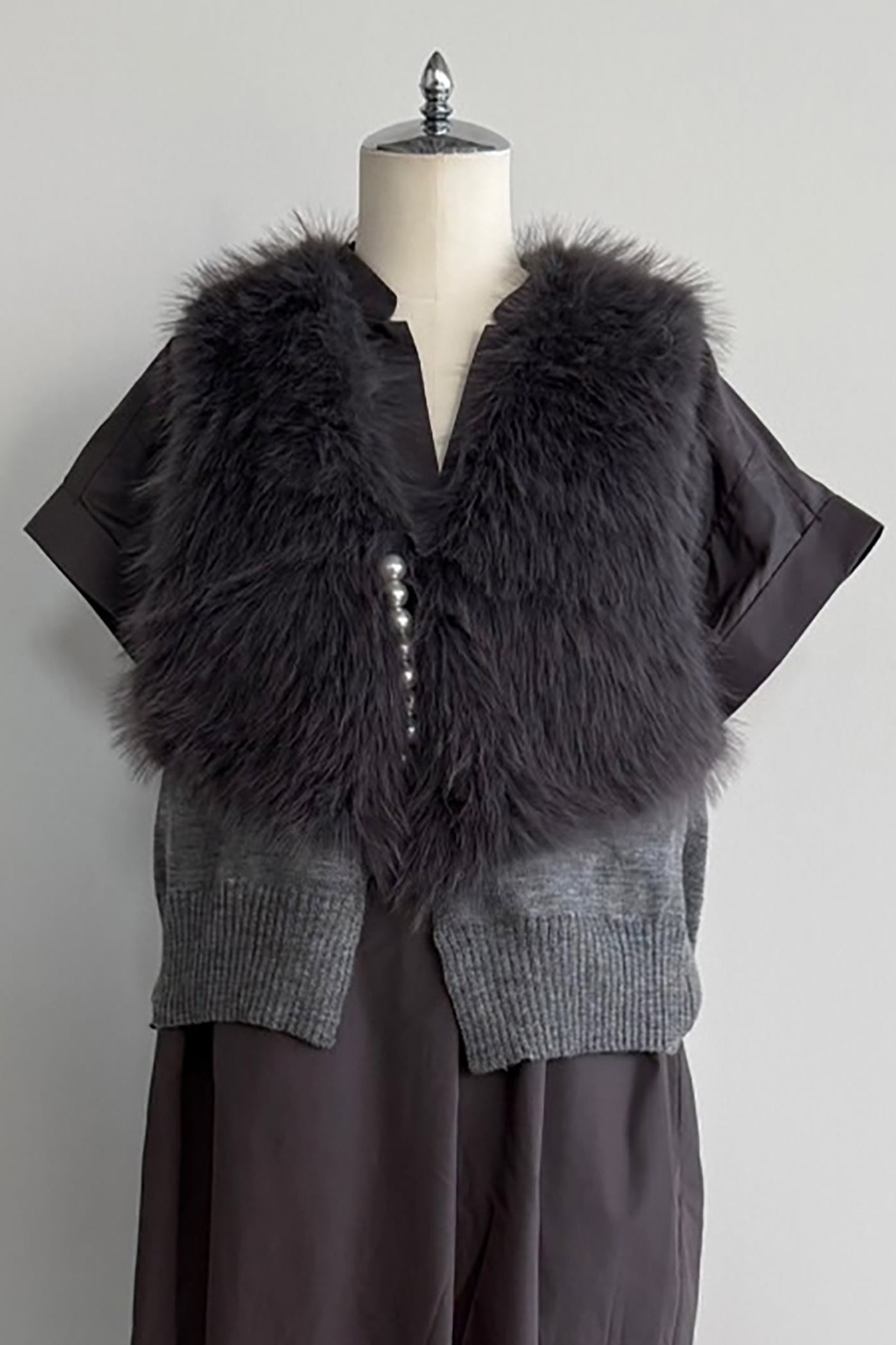 ［予約］ショートファーベスト